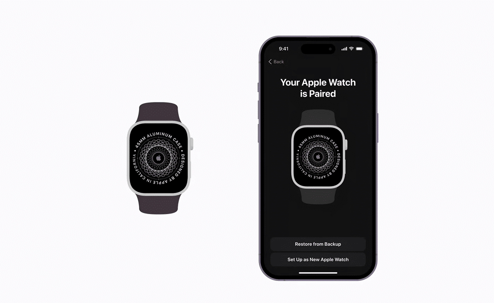 Relógio Apple pareado com sucesso com um iPhone exibindo opções para restaurar de backup ou configurar como um novo dispositivo.